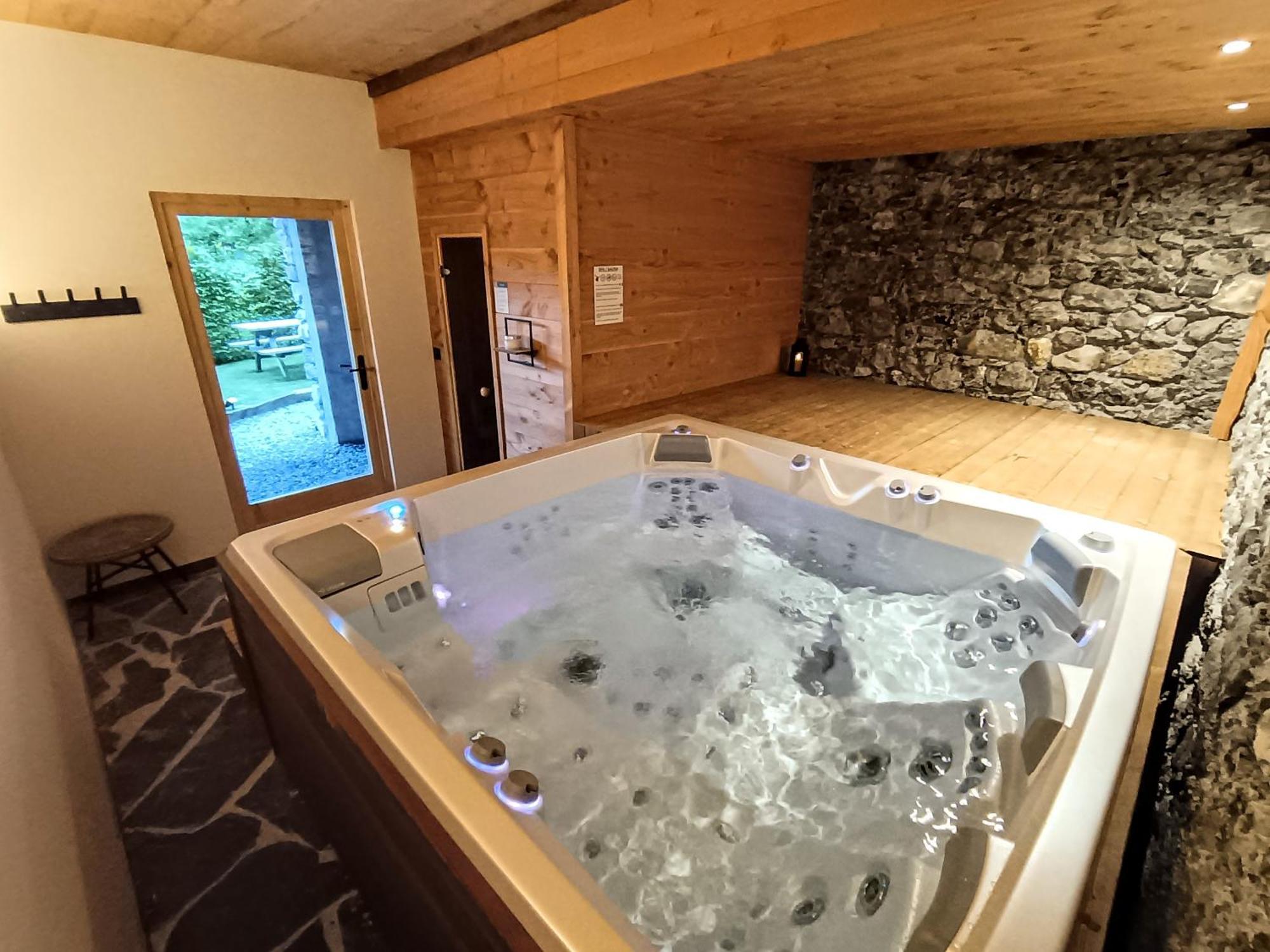Chez Lucienne, Jacuzzi Et Sauna Samoëns Dış mekan fotoğraf